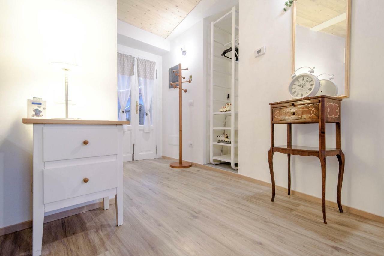 Il Borghetto Di Torno Appartement Buitenkant foto