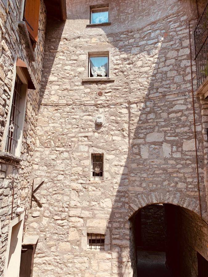 Il Borghetto Di Torno Appartement Buitenkant foto